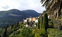 Balade en famille autour de Balade au cœur du village médiéval dans le 06 - Alpes Maritimes